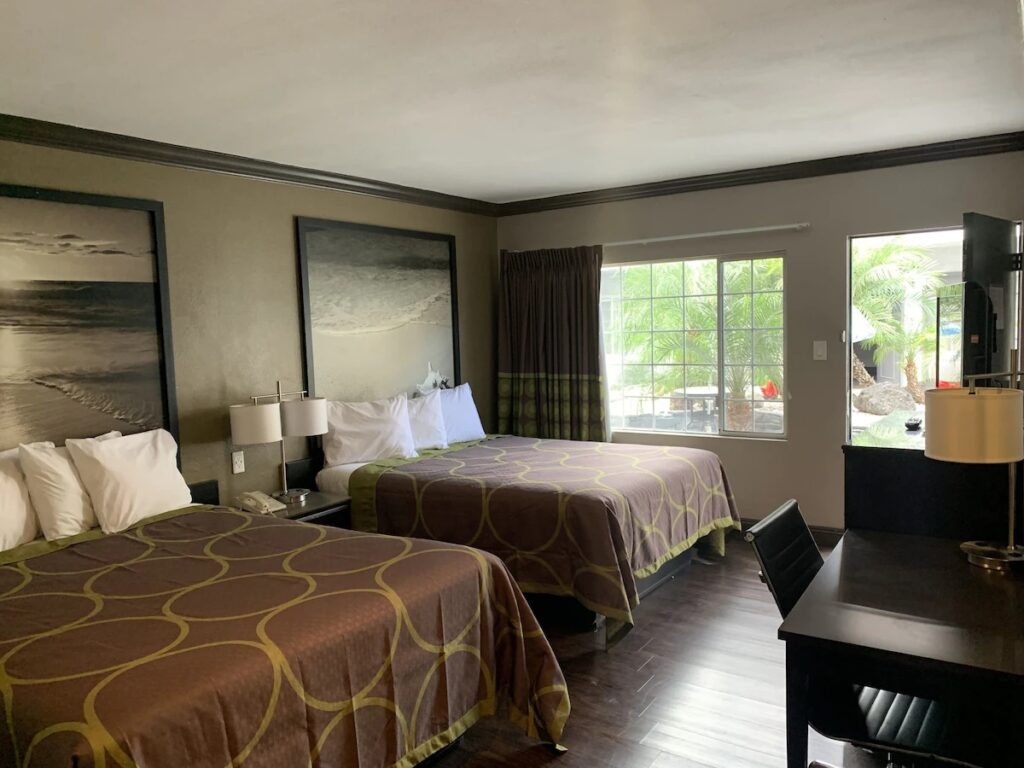 Skyways Hotel - Image 3