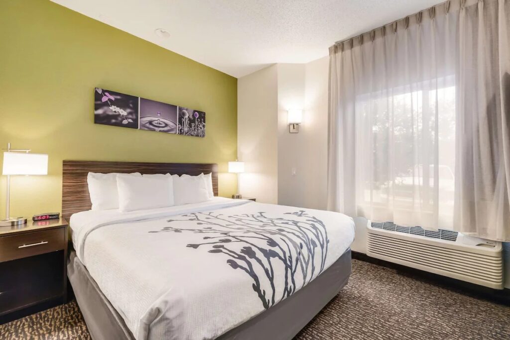 Sleep Inn Flagstaff - Image 2