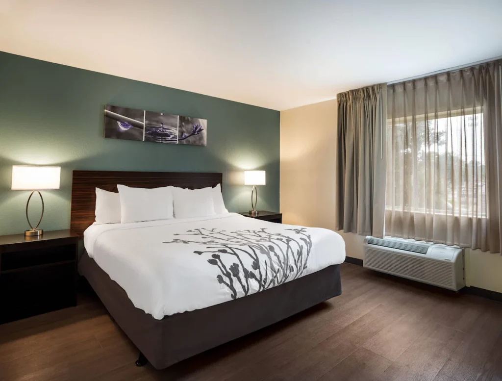 Sleep Inn Savannah Midtown - Image 2