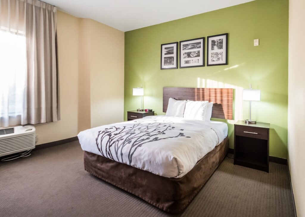 Sleep Inn & Suites Bakersfield North - Image 3