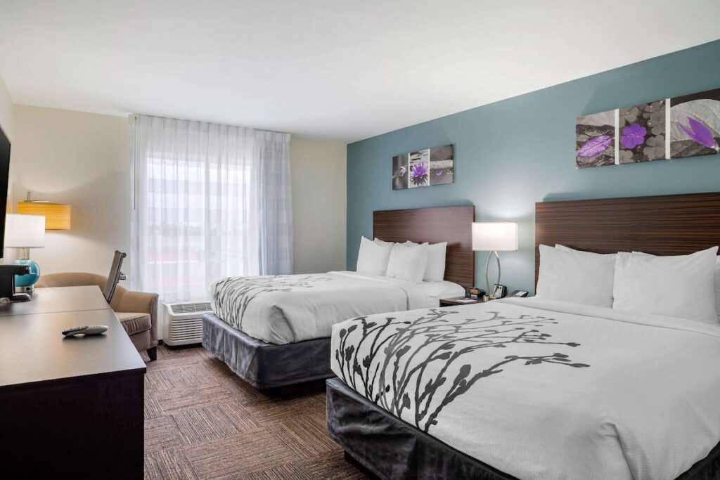 Sleep Inn & Suites near Westchase - Image 3