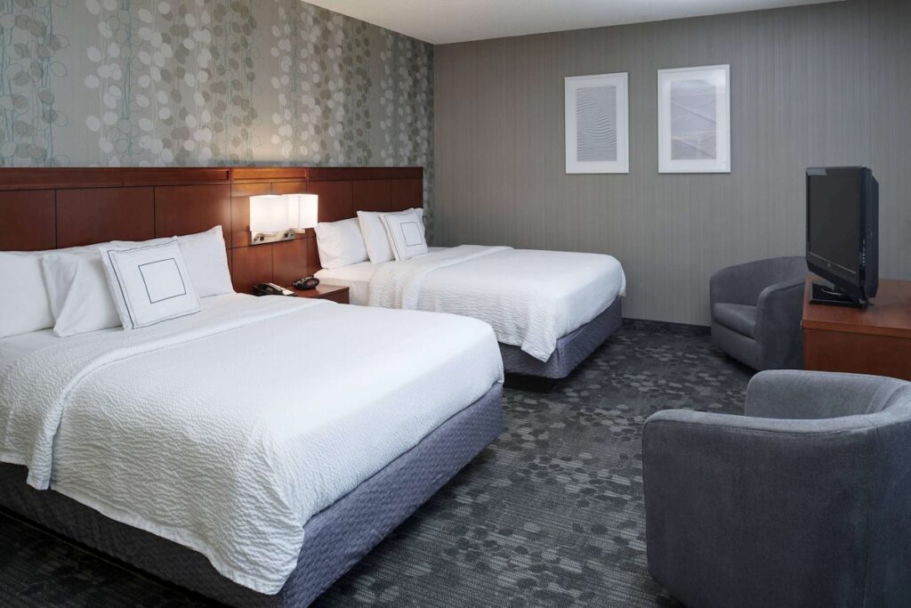 Sonesta Select Milwaukee Brookfield - Image 3