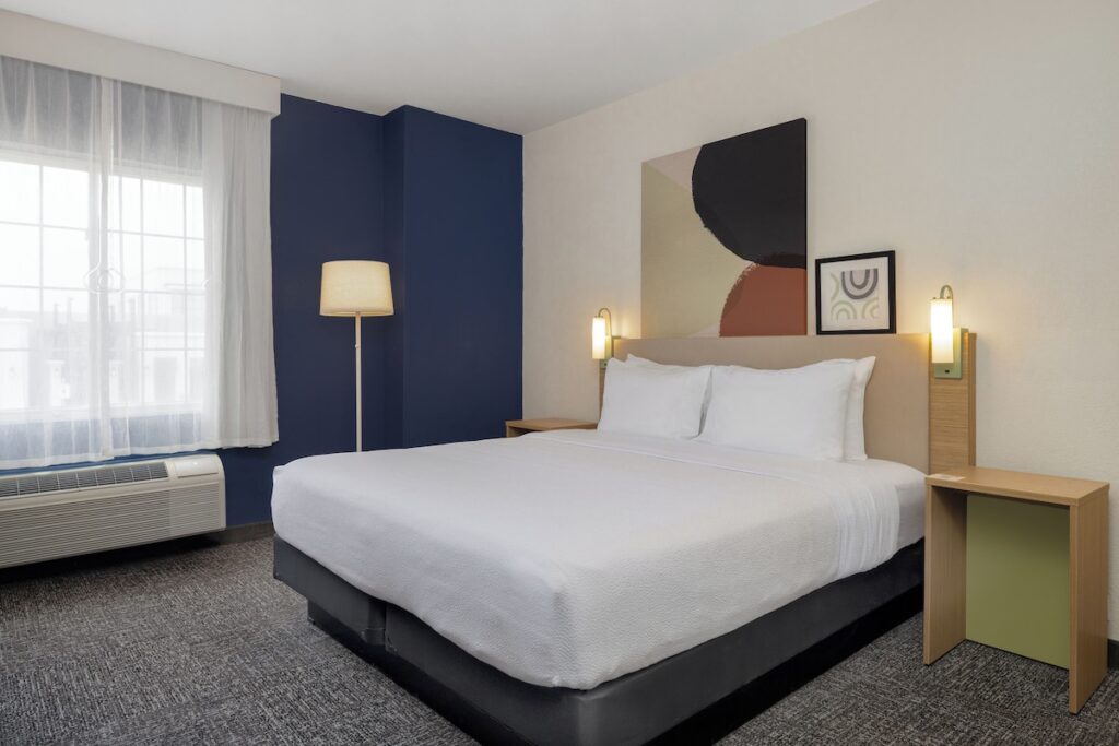 Spark by Hilton El Paso University - Image 2