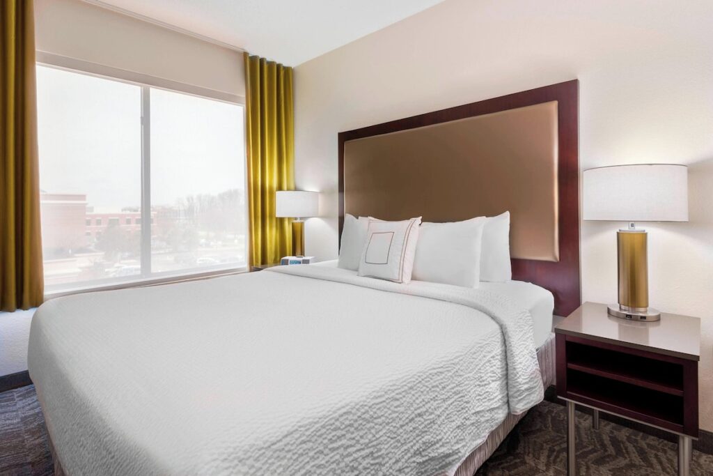 SpringHill Suites Indianapolis Carmel - Image 2
