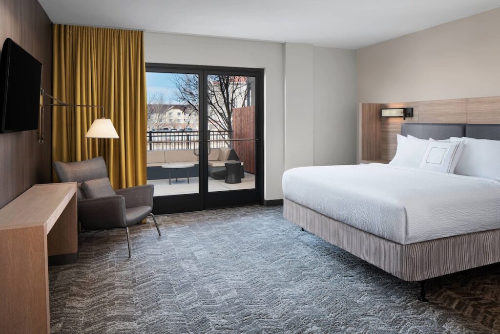SpringHill Suites by Marriott Denver Airport - Image 2