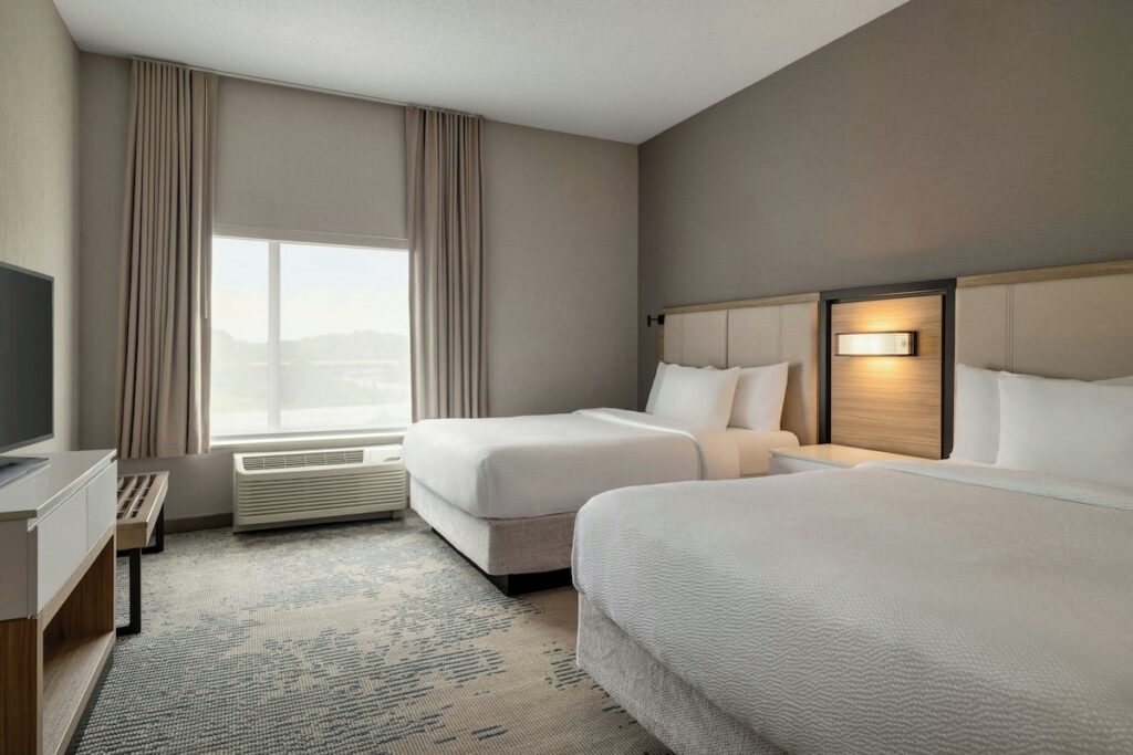 SpringHill Suites by Marriott Roanoke North - Image 3