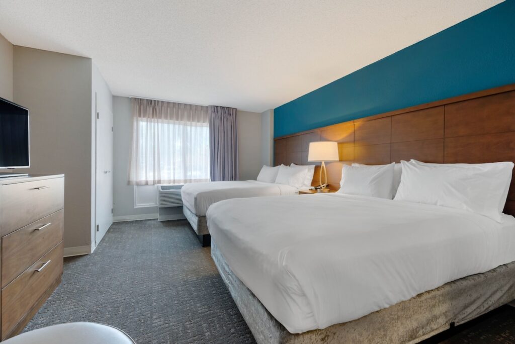 Staybridge Suites Orlando Royale Parc Suites by IHG - Image 5
