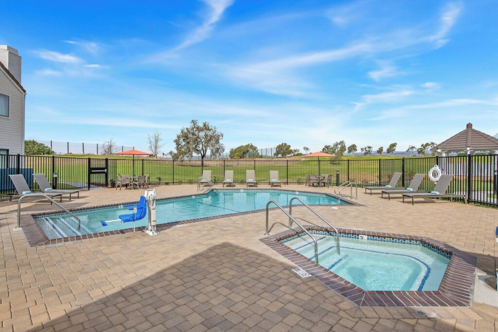 Staybridge Suites Oxnard - River Ridge by IHG - Image 3