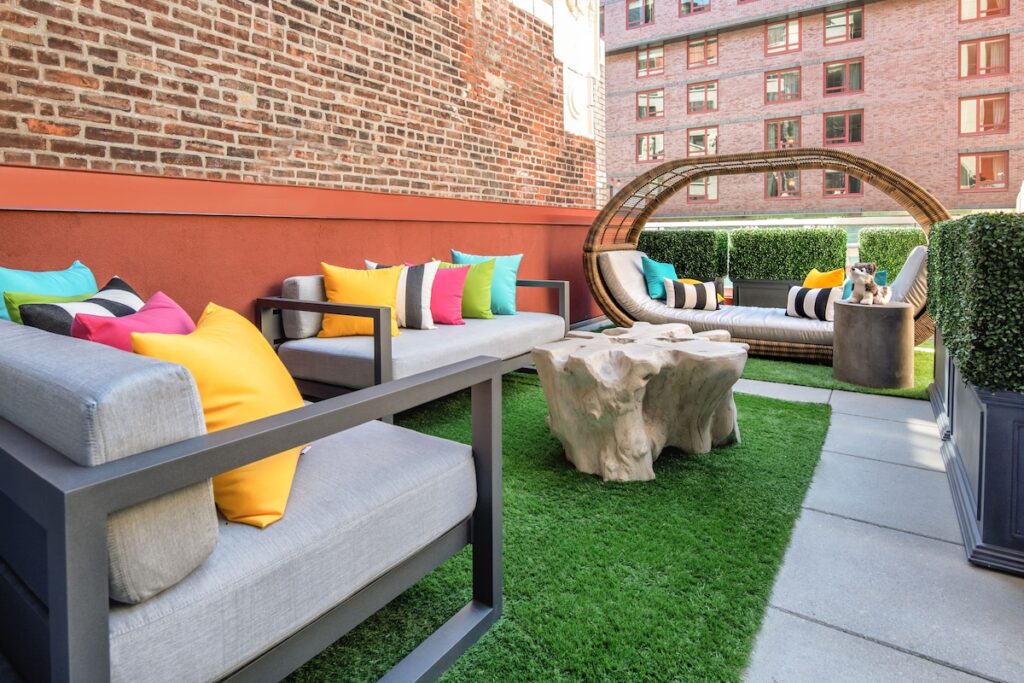 Staypineapple, An Artful Hotel, Midtown New York