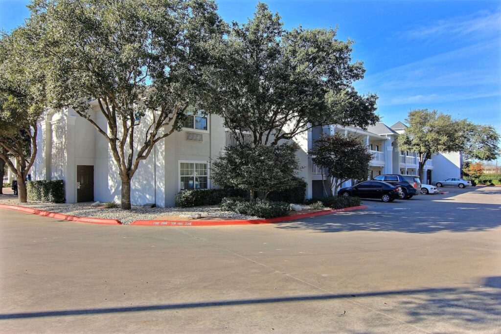 Studio 6-Austin, TX - Midtown - Image 2