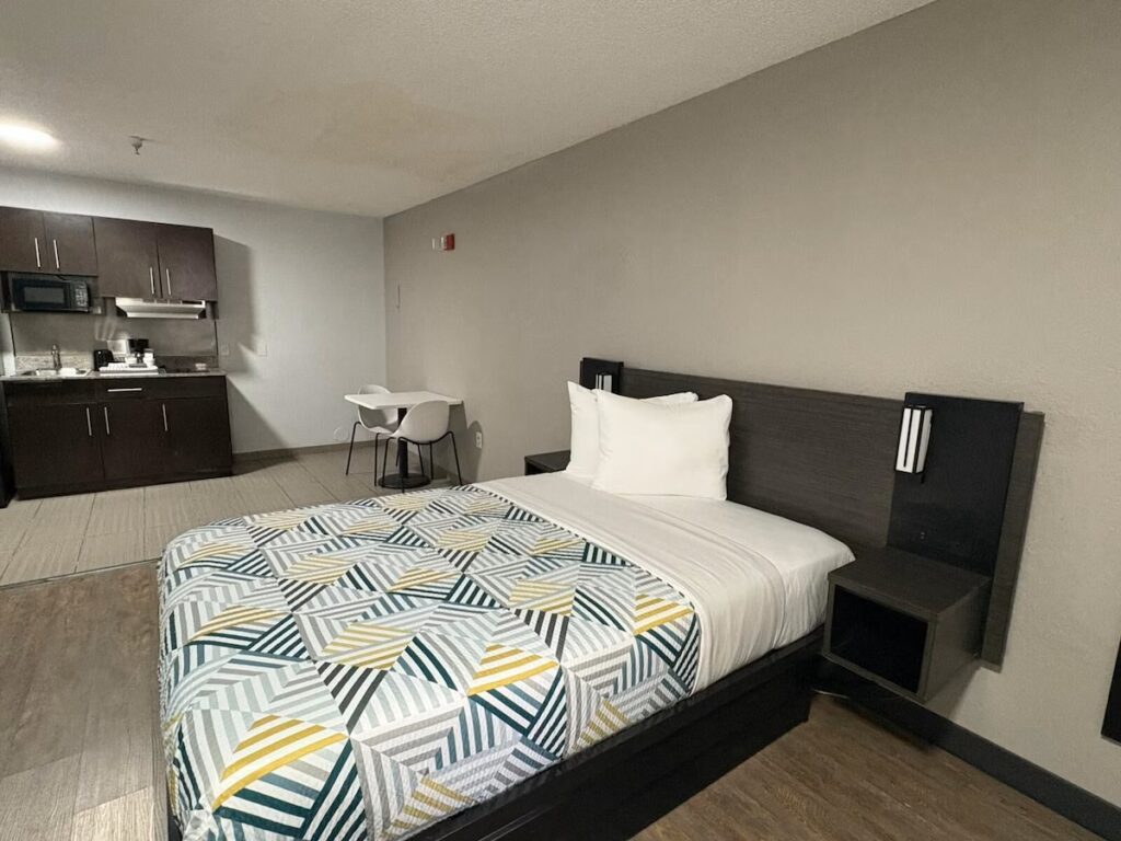 Studio 6-Coral Springs, FL - Fort Lauderdale - Image 2