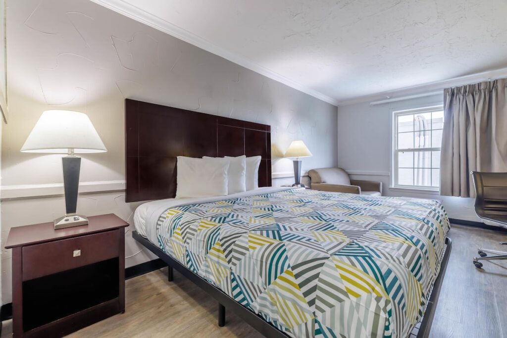 Studio 6-Dallas, TX - Image 2