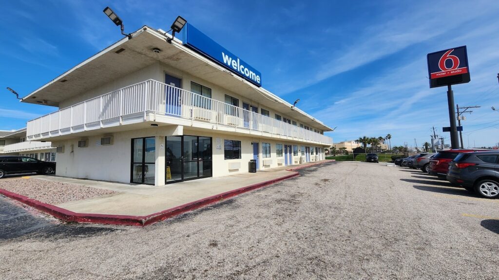 Studio 6 Galveston TX