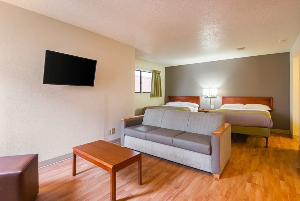 Studio 6-Greensboro, NC - Image 3