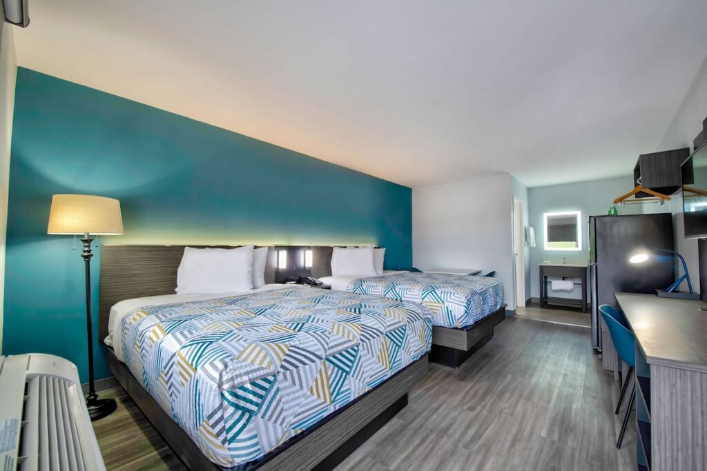 Studio 6 Jackson MS I 55 - Image 3