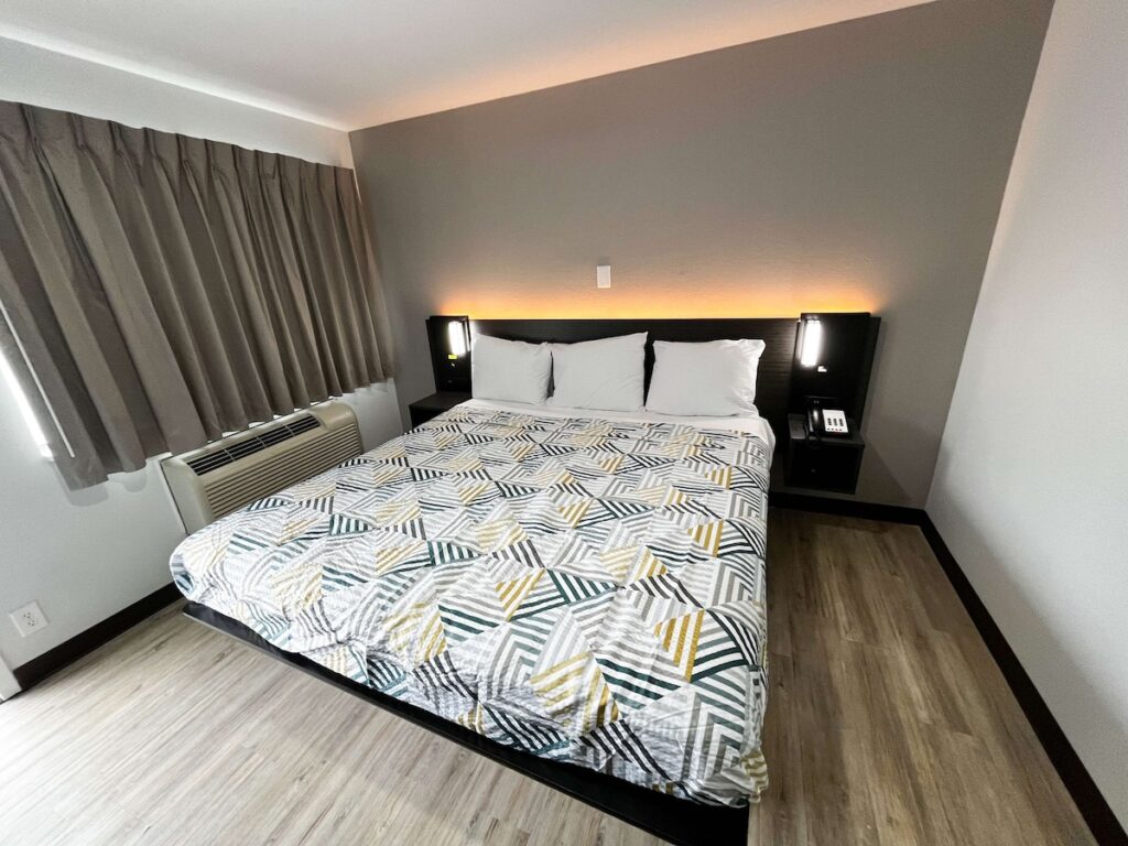 Studio 6 Lafayette, LA I-10 & I-49 N - Image 5