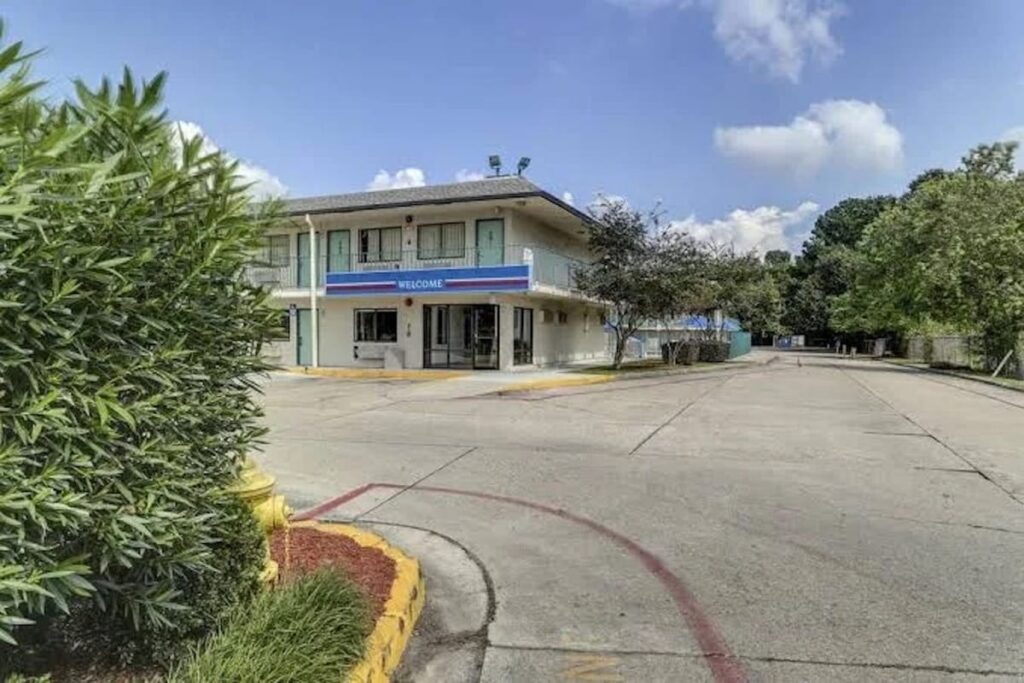 Studio 6 Lafayette, LA I-10 & I-49 N - Image 2