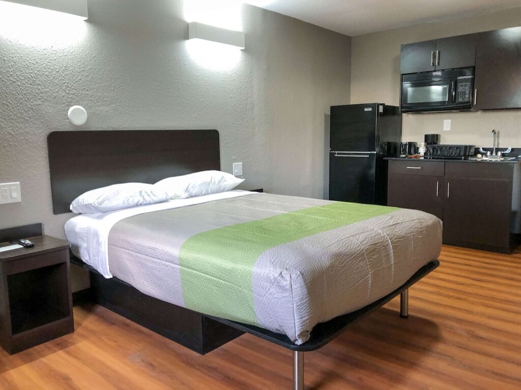 Studio 6 Wichita, KS - Airport - Image 2