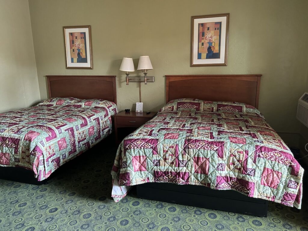 Sunshine Inn of Daytona Beach - Image 2