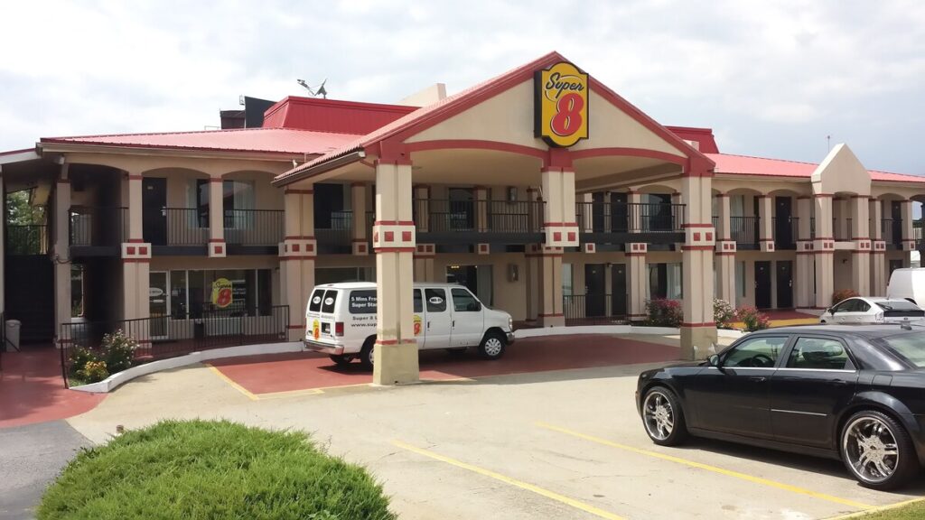 Super 8 by Wyndham College Park/Atlanta Airport West - Image 2