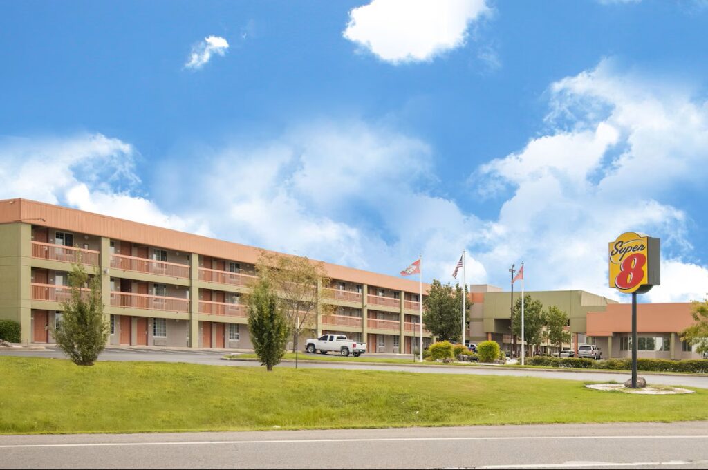 Super 8 by Wyndham Little Rock/Otter Creek