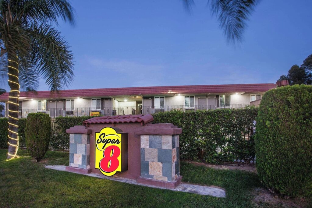 Super 8 by Wyndham Redlands/San Bernardino