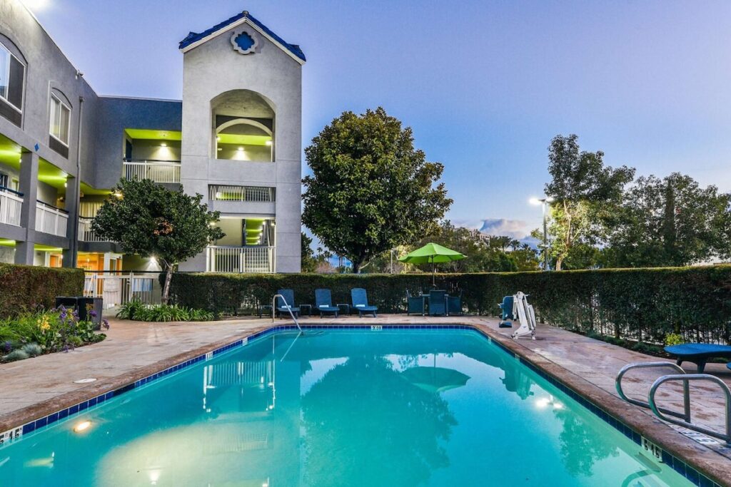 SureStay Hotel by Best Western Ontario Airport - Image 5