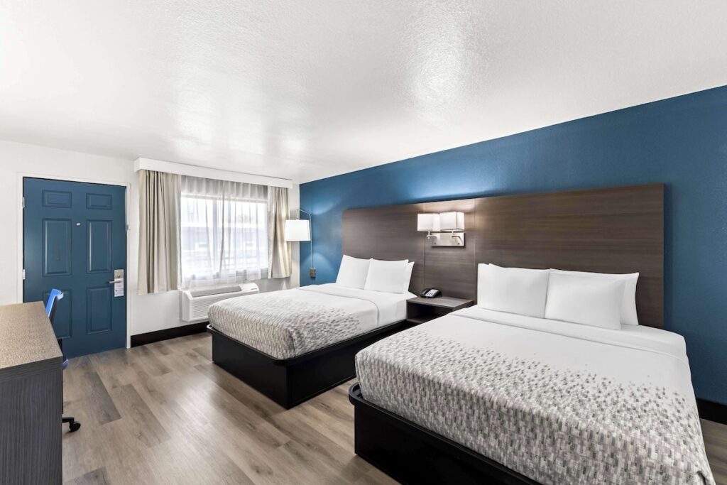 SureStay Hotel by Best Western Phoenix Airport - Image 2
