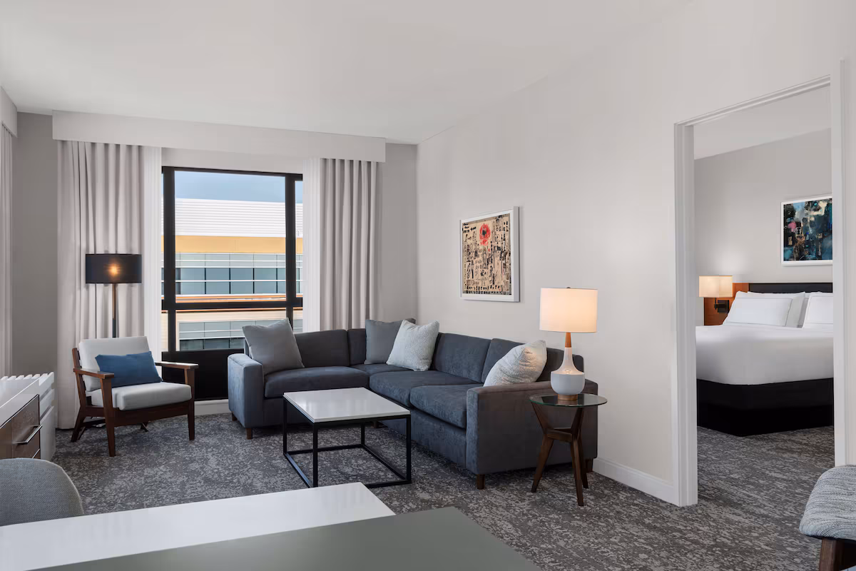 Tapestry By Hilton The Fort Sutter Hotel Sacramento, Ca - Image 4