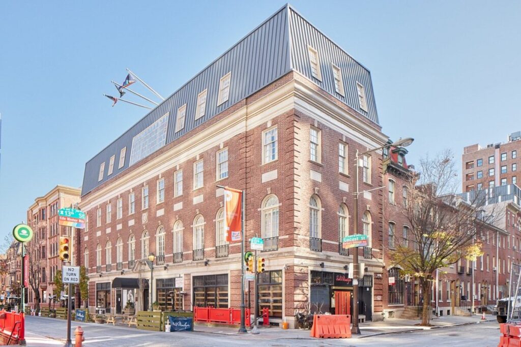 The Arco Hotel Midtown Village, Sonder by Marriott Bonvoy - Image 2