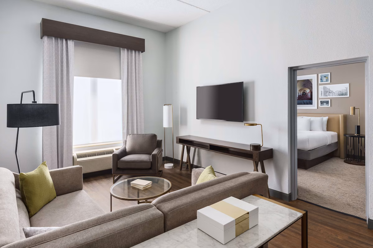 The Bluff Hotel Savannah, Tapestry Collection by Hilton - Image 3