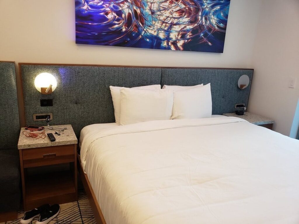 The Circ Hotel Hollywood, Sonder by Marriott Bonvoy - Image 3