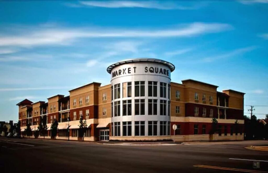 The Inn On Sheridan - Image 2