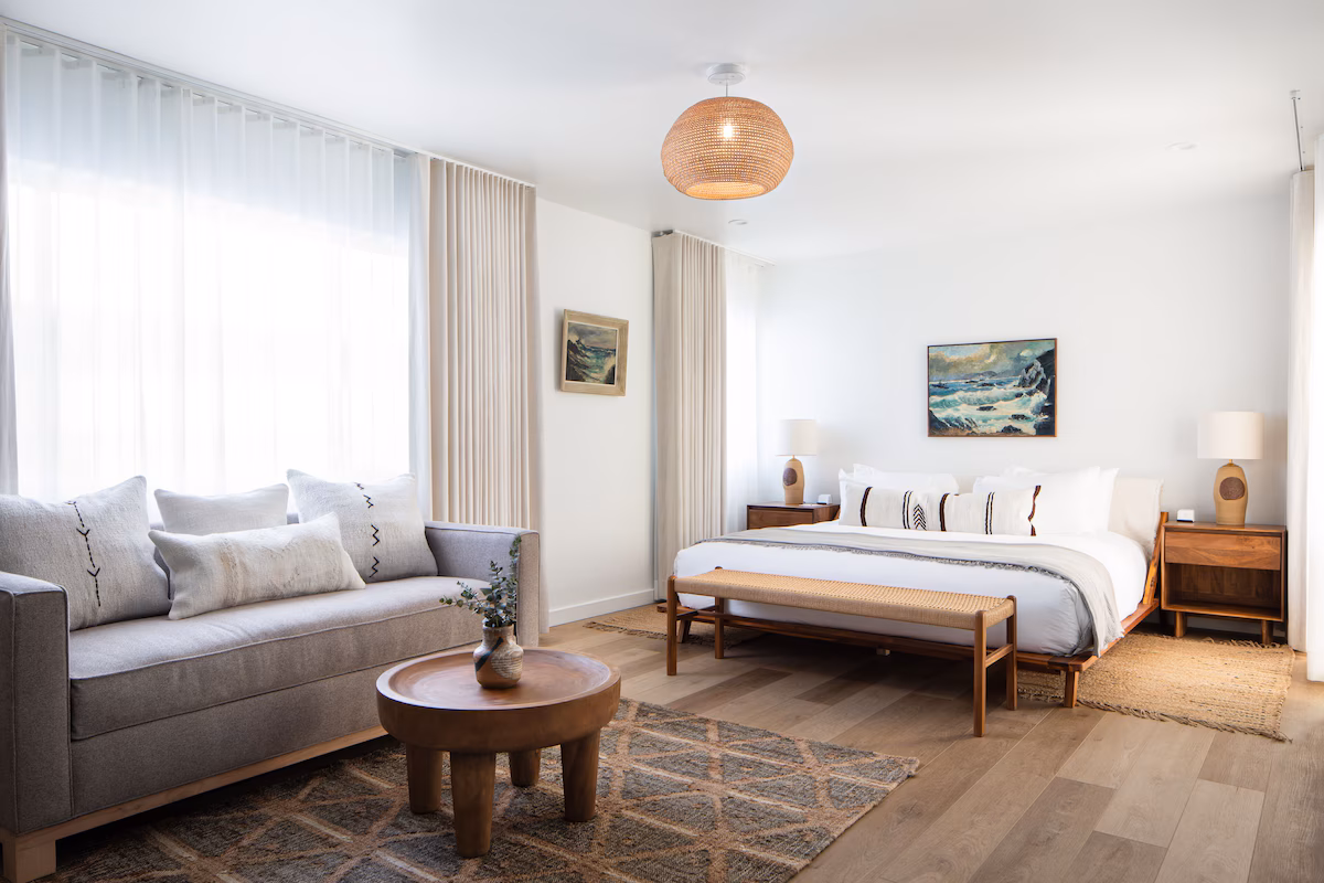 The Pearl Hotel - Image 2