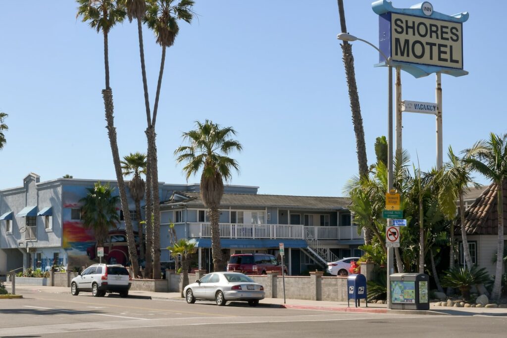 The Shores Inn - Image 2