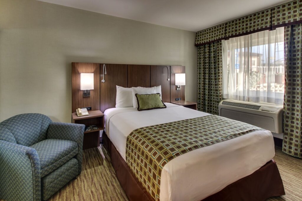 The Stevenson Monterey - Image 2