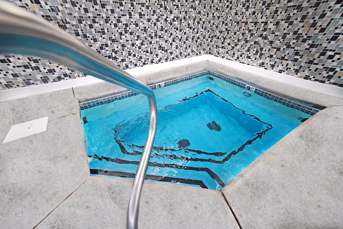 The Stone Castle Hotel & Conference Center - Image 2