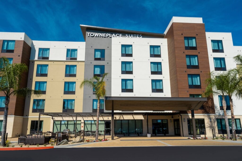 TownePlace Suites Irvine Lake Forest - Image 2