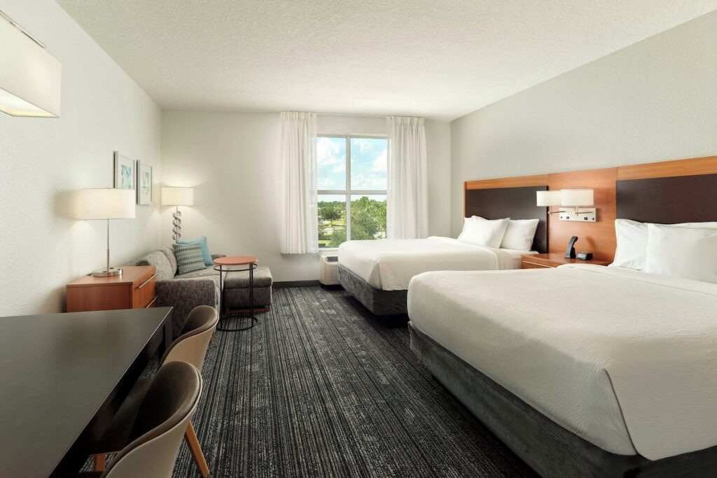 TownePlace Suites Orlando at FLAMINGO CROSSINGS® Town Center/Western Entrance - Image 5