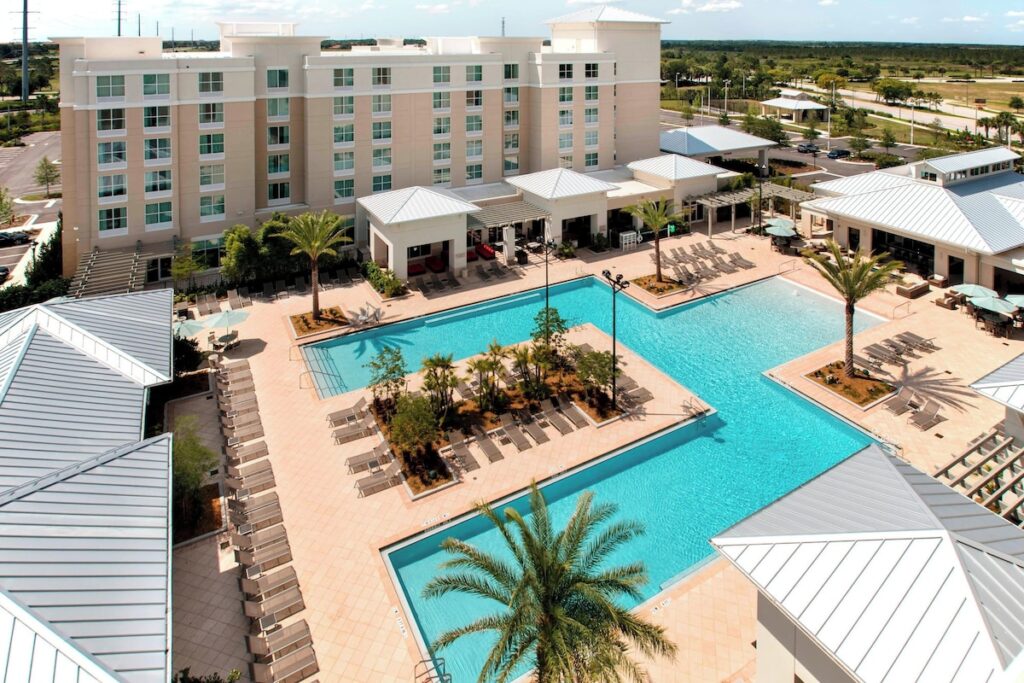 TownePlace Suites Orlando at FLAMINGO CROSSINGS® Town Center/Western Entrance - Image 3