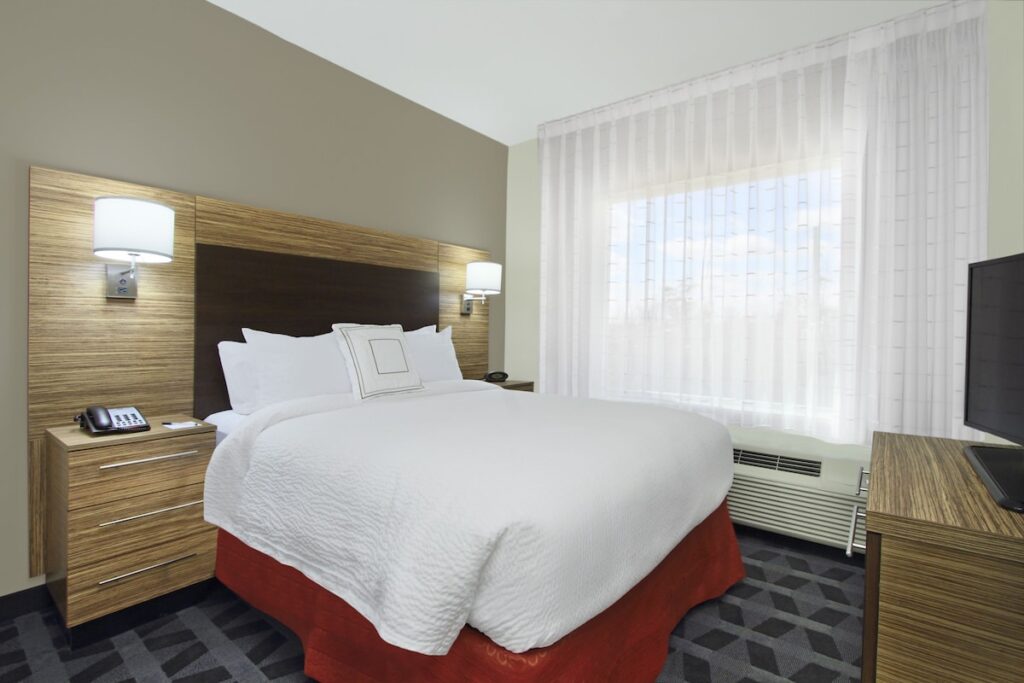 TownePlace Suites by Marriott New Orleans Harvey/West Bank - Image 2