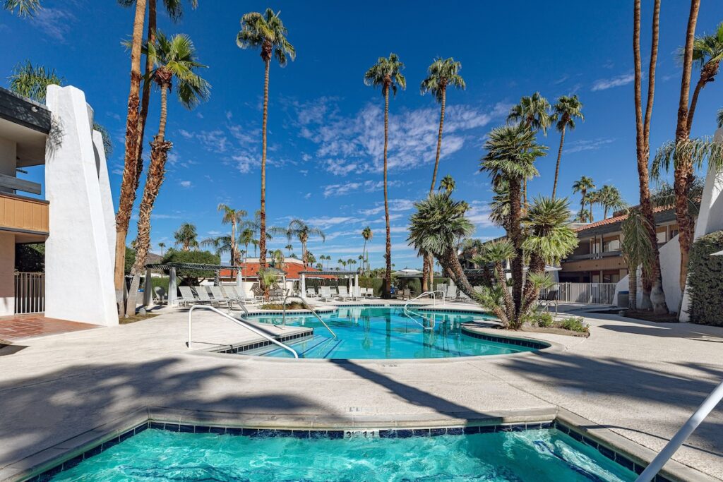 Travelodge by Wyndham Palm Springs - Image 3