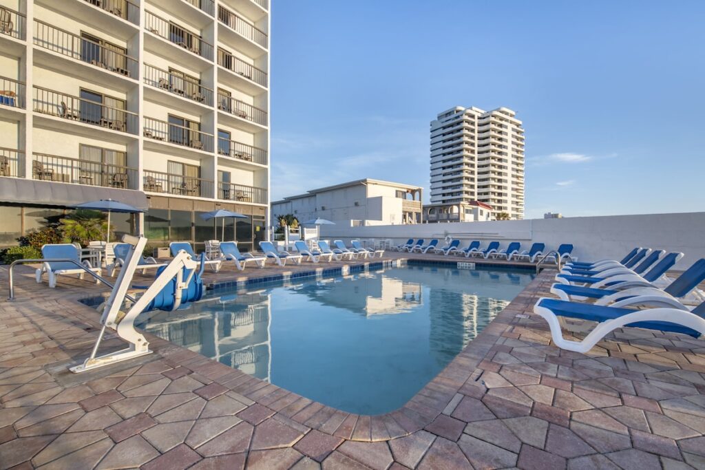 Tropical Winds Resort Hotel - Image 5