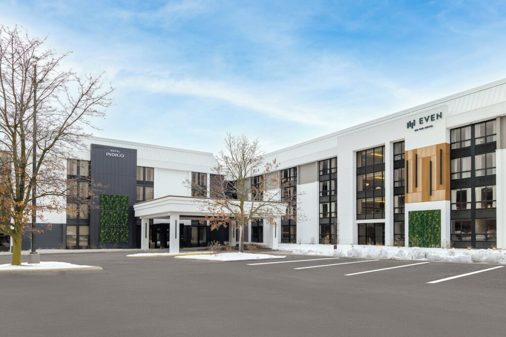 Troy Inn & Suites - Image 1