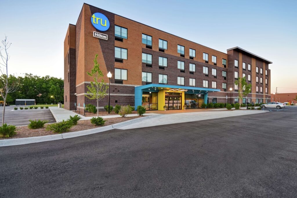 Tru By Hilton Sterling Heights Detroit