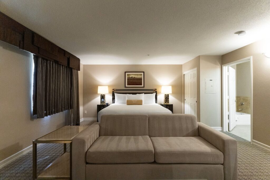 Tuscany Suites & Casino - Image 3