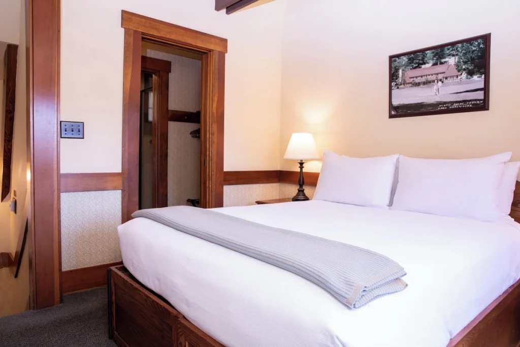 UCLA Lake Arrowhead Lodge - Image 5