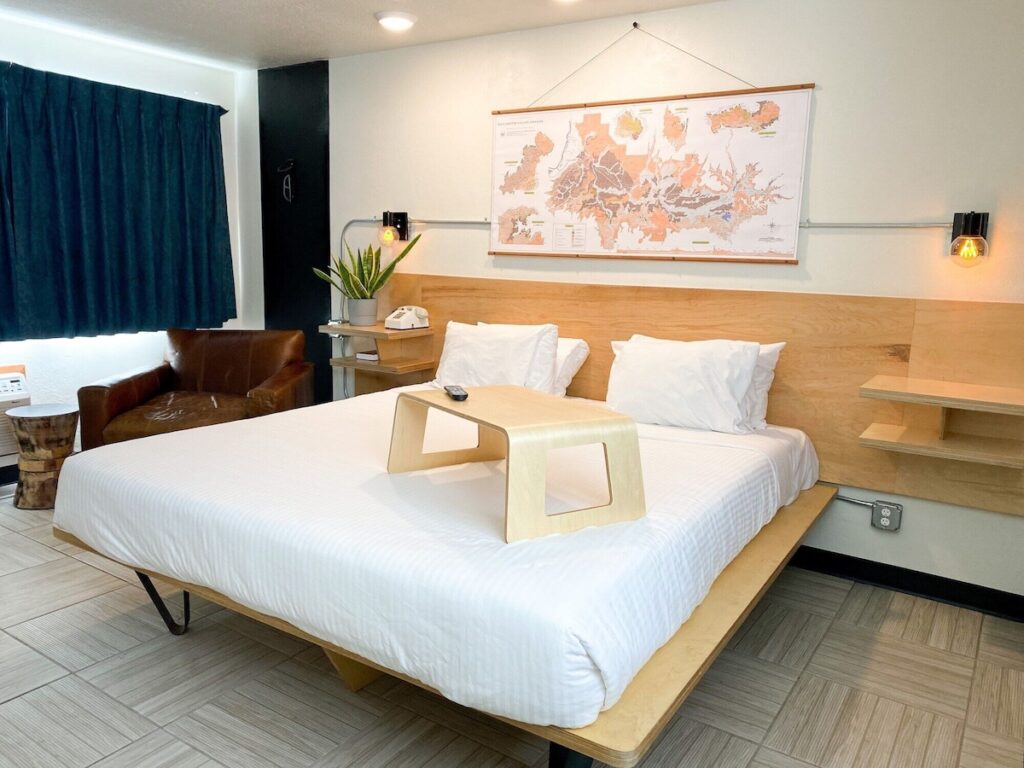 University Inn and Suites Eugene - Image 3