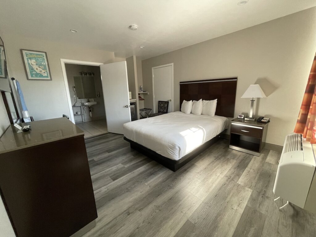 University Inn at San Luis Obispo - Image 3