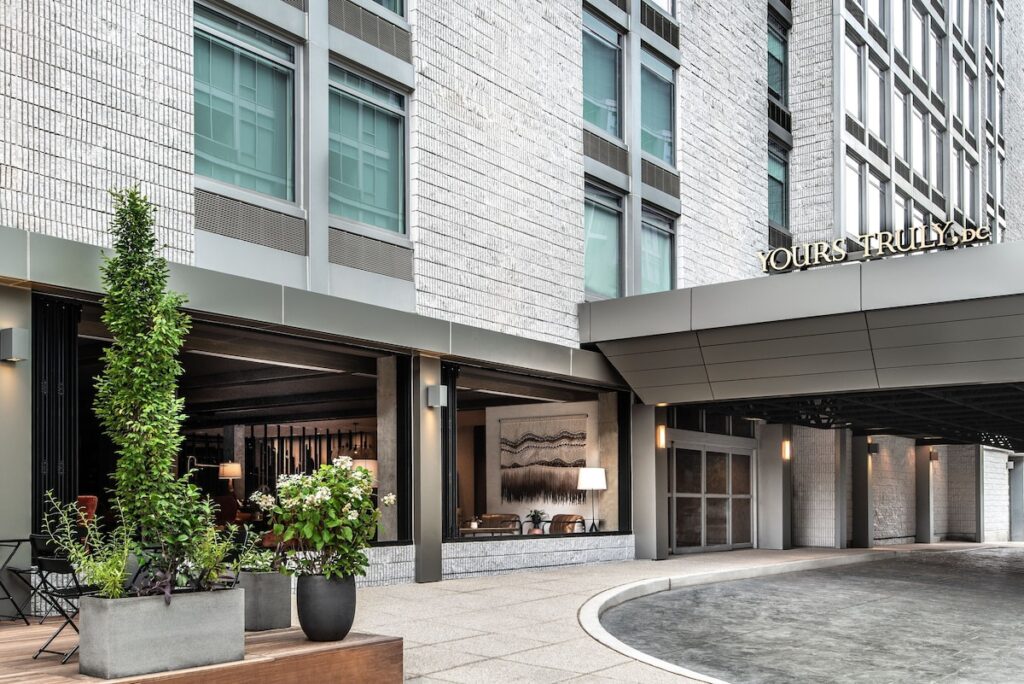 Vignette Collection Yours Truly DC by IHG - Image 1